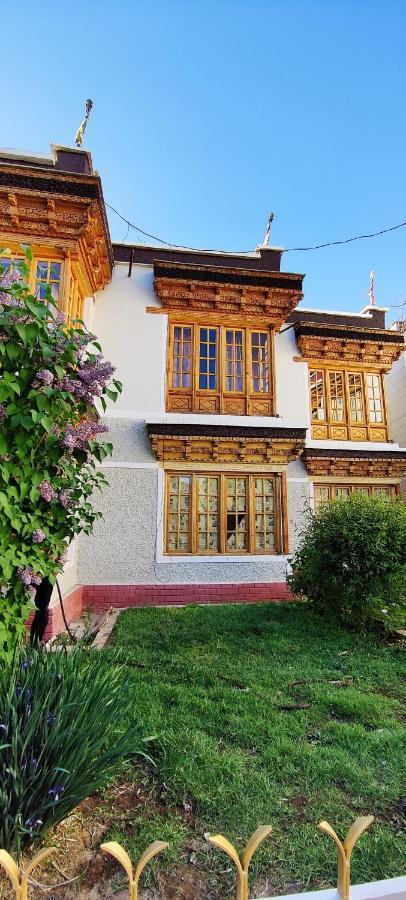Hotel Royal Plaza Leh Zewnętrze zdjęcie